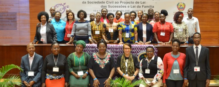 FÓRUM MULHER REALIZA ENCONTRO DE HARMONIZAÇÃO DAS CONTRIBUIÇÕES AO PROJECTO DE REVISÃO DA LEI DE SUCESSÕES E DA LEI DA FAMÍLIA